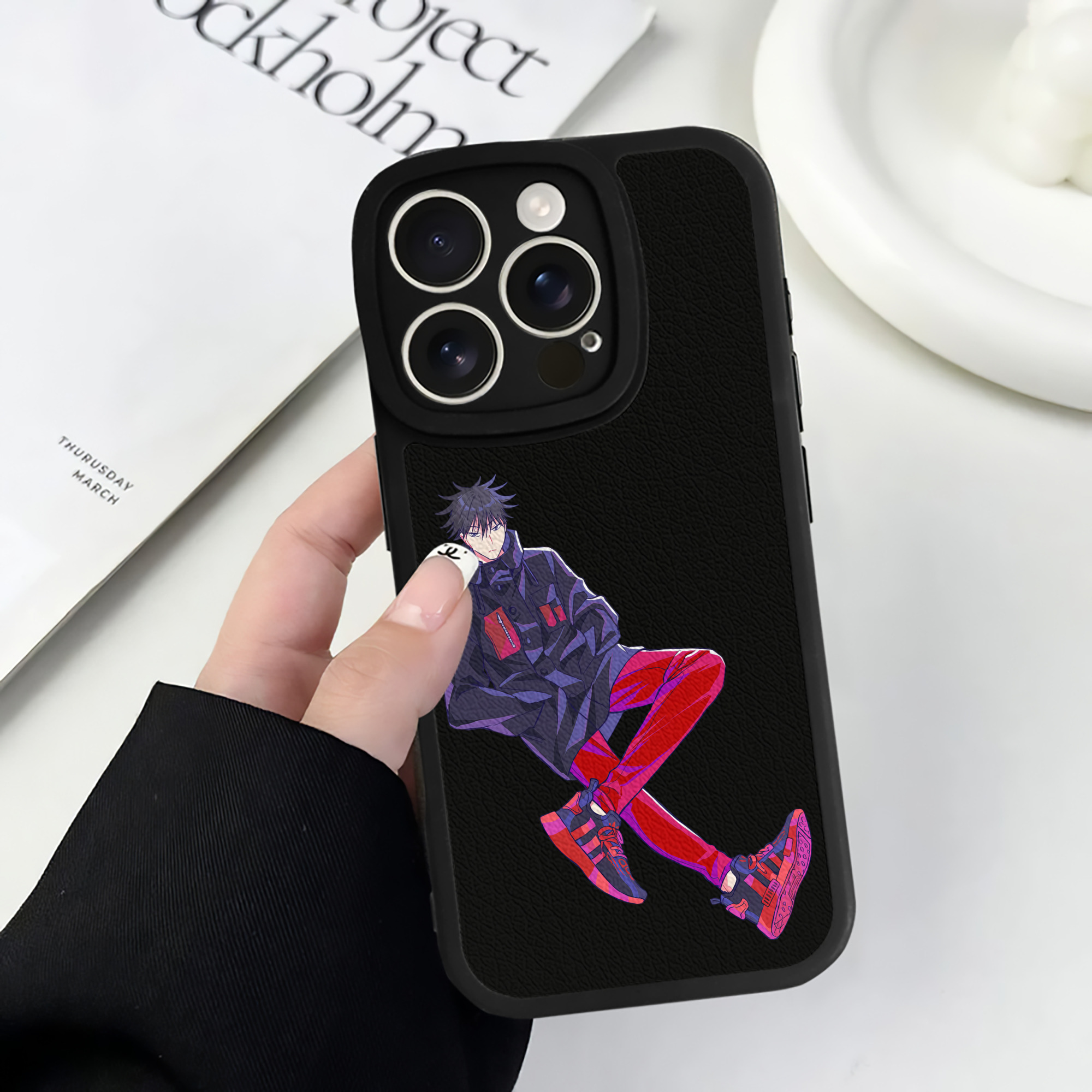 （画像用） 呪術廻戦 Jujutsu Kaisen 【iPhone 16シリーズ対応】シリコンスマホケース（レザー調） 材質：シリコン